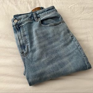 American Eagle Curvy Stretch Mom Jean